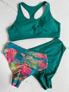 Tropical Vibes Crop Top - The Enviro Co